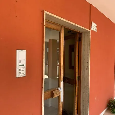 Pensionat Like At - Poggiofranco With Private Parking